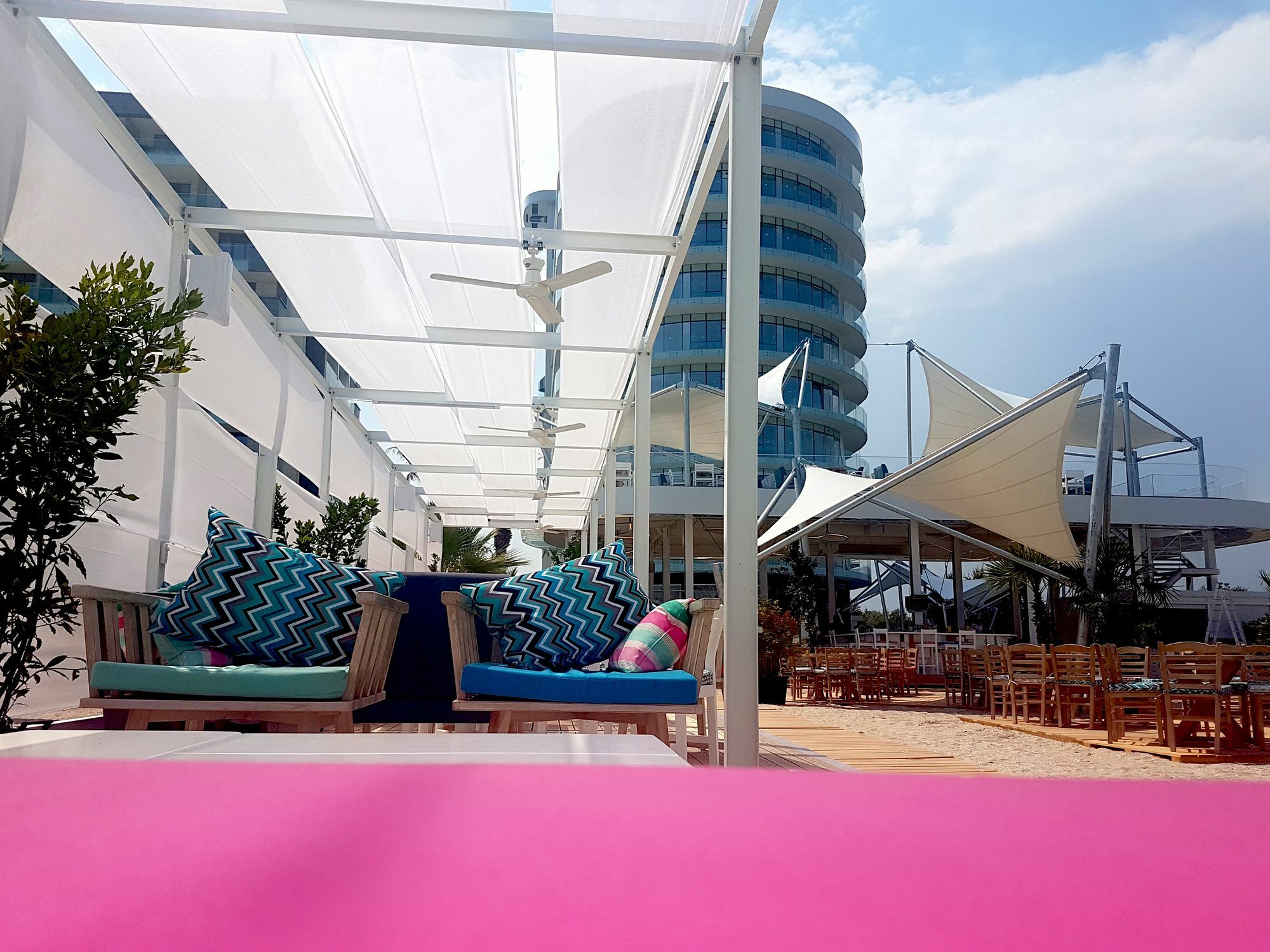 Aparthotel White Tower Mamaia Exterior foto